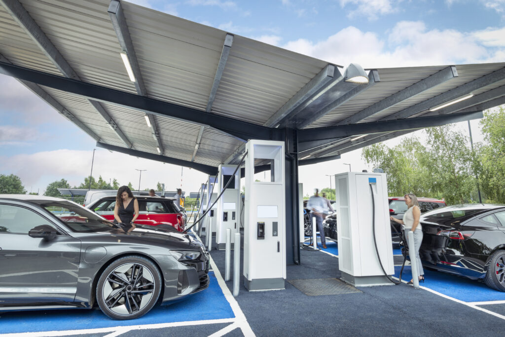 5 Challenges for Gas Stations in an Electric Future