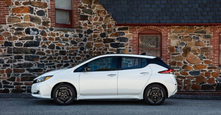 Affordable Small Electric Cars For Seniors Image