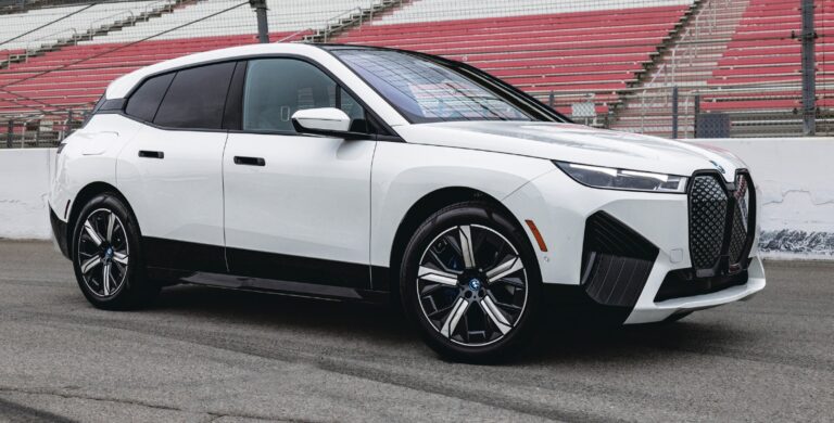 BMW-iX-xDrive50